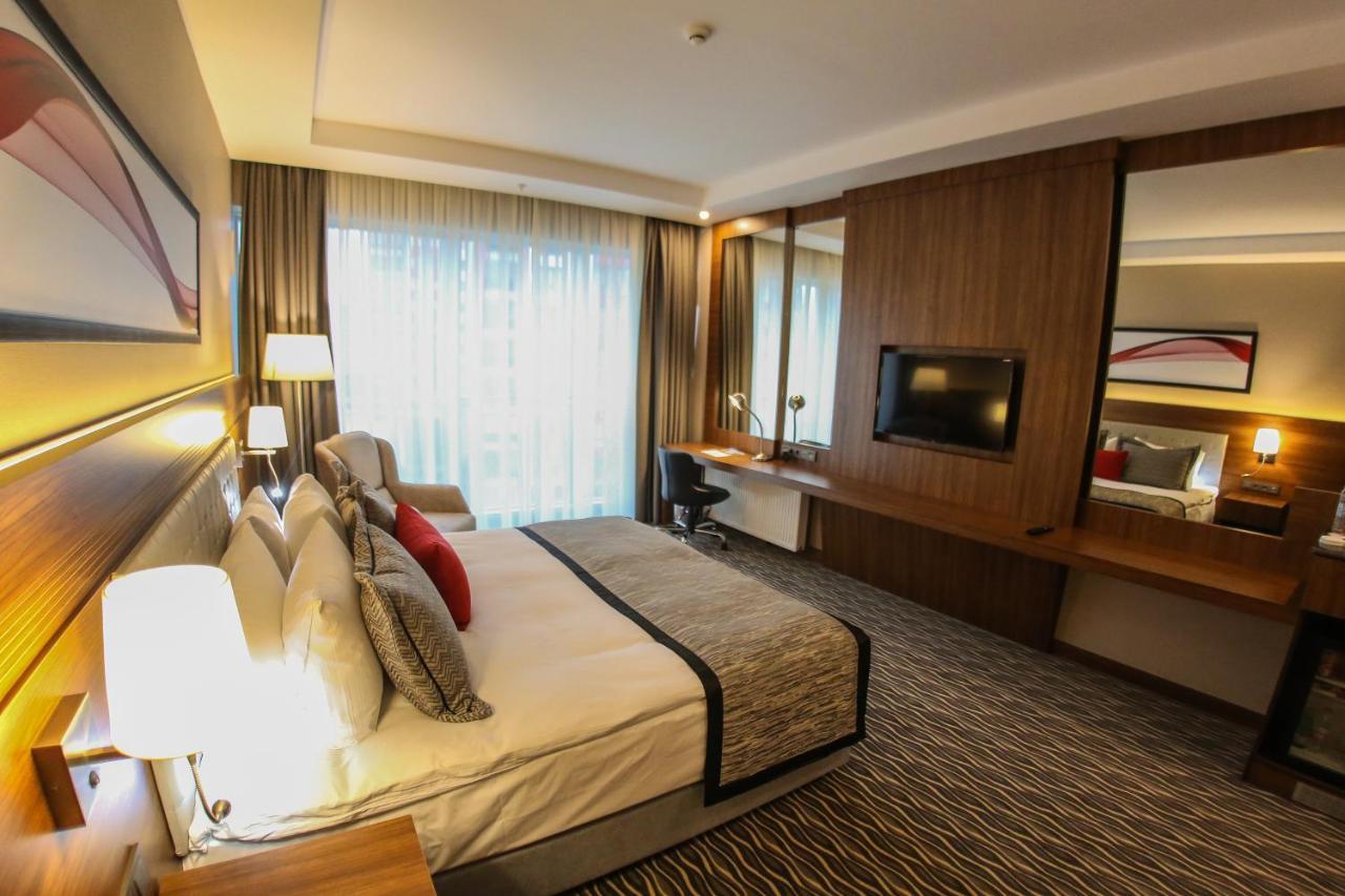 Ramada By Wyndham Nigde Hotell Eksteriør bilde