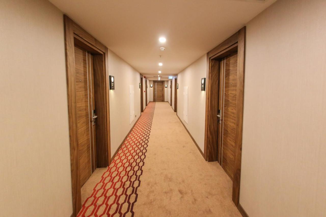 Ramada By Wyndham Nigde Hotell Eksteriør bilde