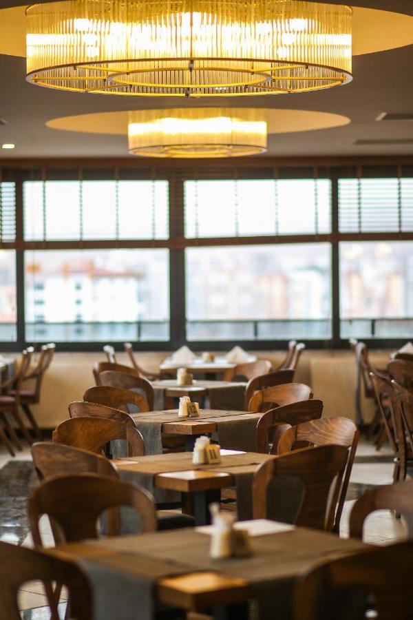Ramada By Wyndham Nigde Hotell Eksteriør bilde
